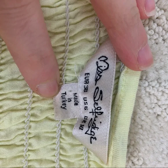 ❌ASOS Miss Selfridge Yellow Smocked Crop Top Size 6 - Picture 6 of 6